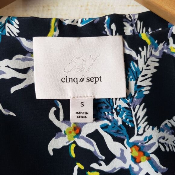 Cinq a Sept Silk Juliet Floral Print Blue Multi Color Blouse Women's Size Small - Picture 7 of 11